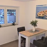 Me Living - - Strandnaehe Apartman *