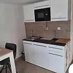 Apartman Me Living - - Strandnaehe Póla