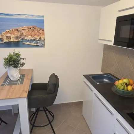 Me Living - - Strandnaehe דירה