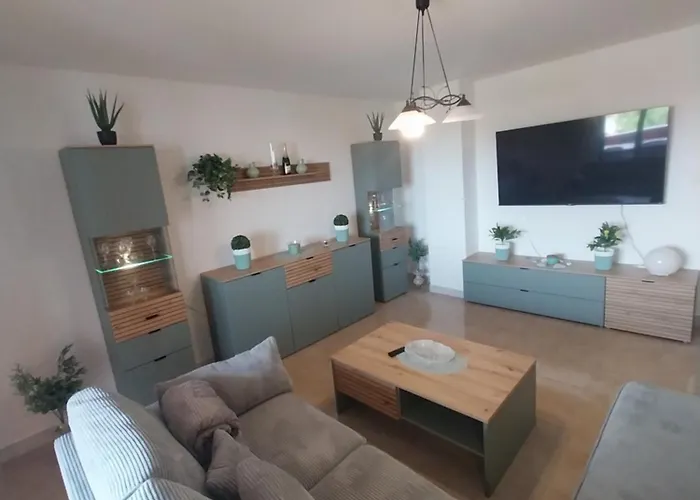 Me Living - - Strandnaehe 아파트 풀라