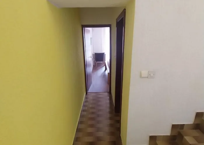 Me Living - - Strandnaehe 아파트 풀라