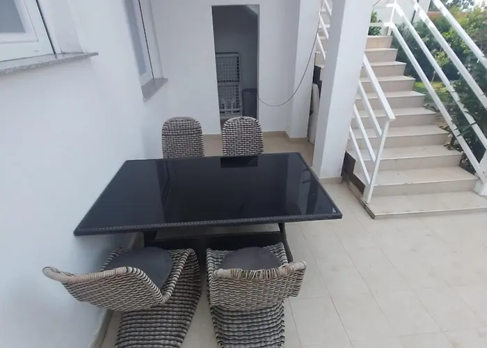 Me Living - - Strandnaehe 아파트 풀라