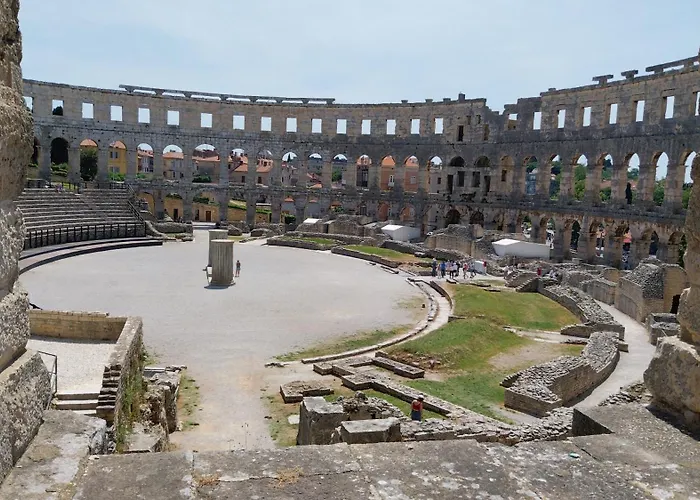 Me Living - - Strandnaehe 아파트 풀라