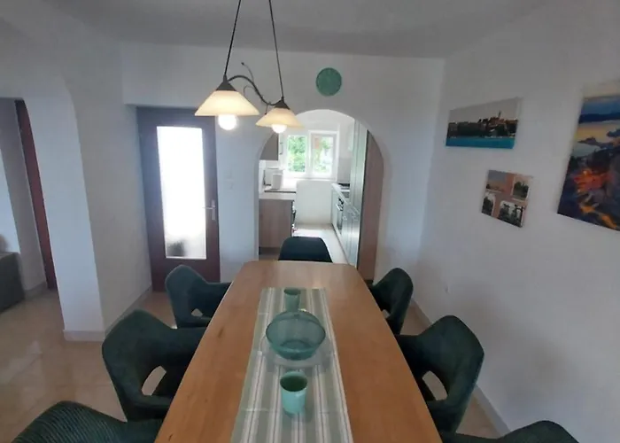 Me Living - - Strandnaehe * 풀라