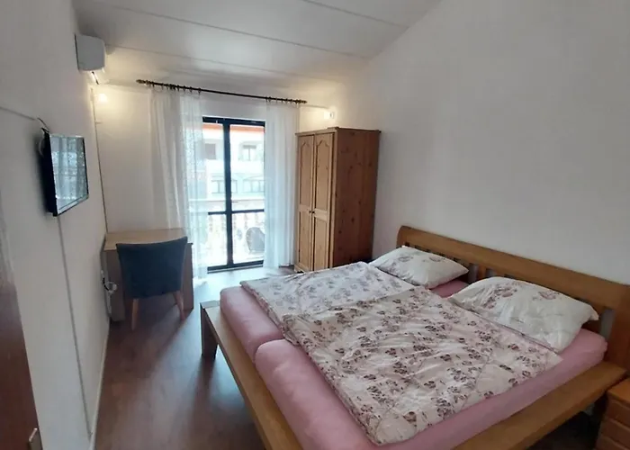 Me Living - - Strandnaehe * 풀라