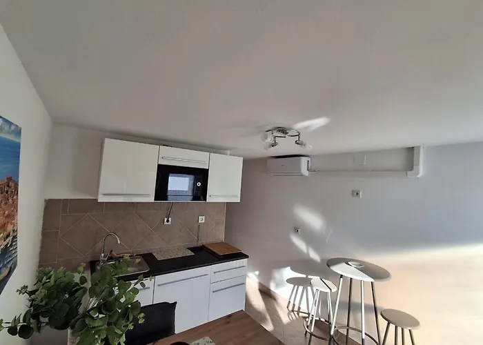 Me Living - - Strandnaehe 아파트